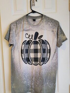 Womens Sage Green Pumpkin Graphic Tee